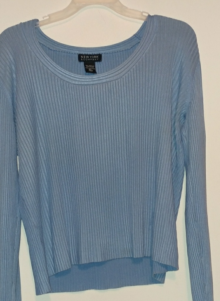 Ladies' sweater